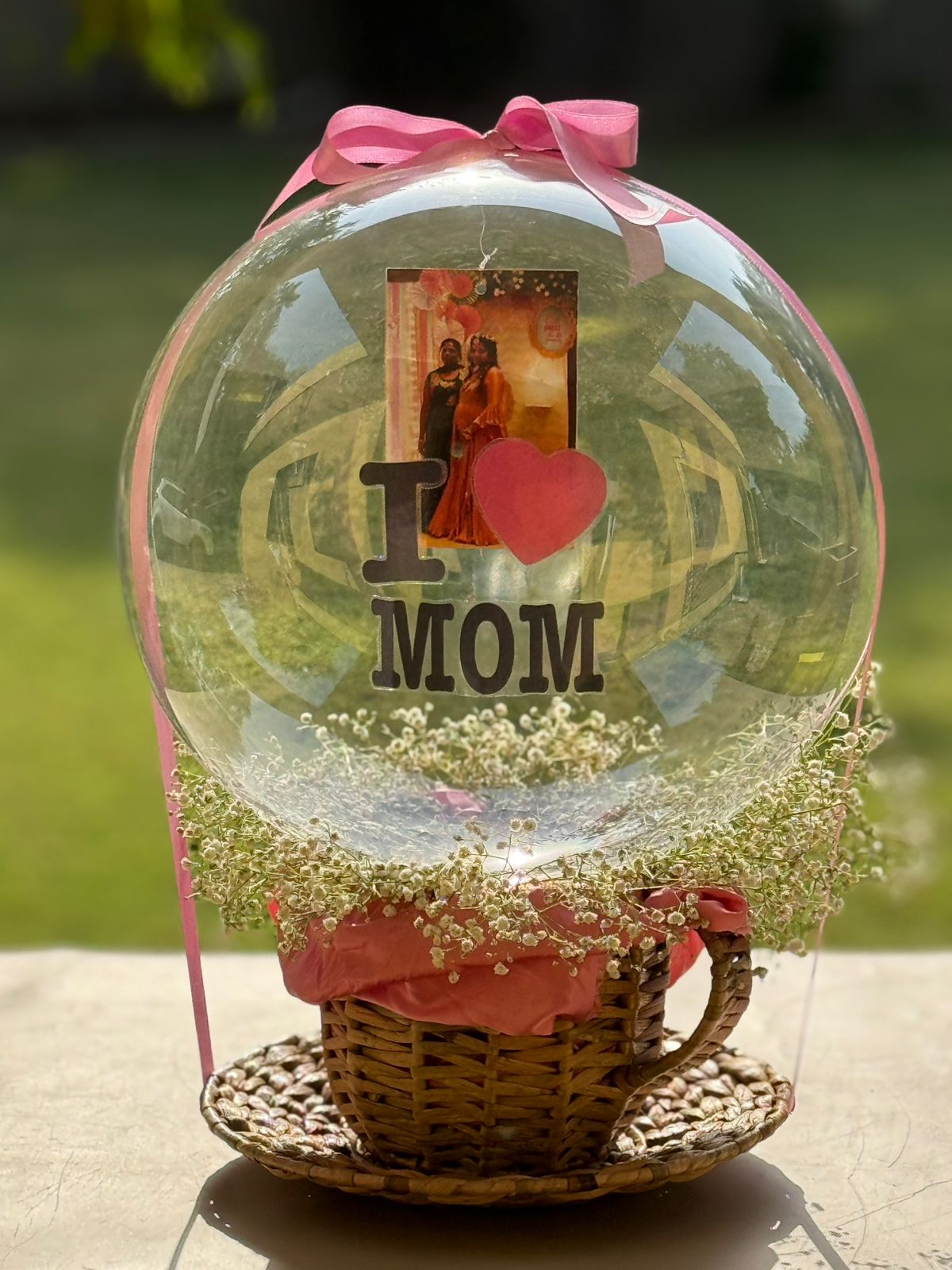 Personalized “I Love Mom” Bubble Balloon with Photo Basket Gift
